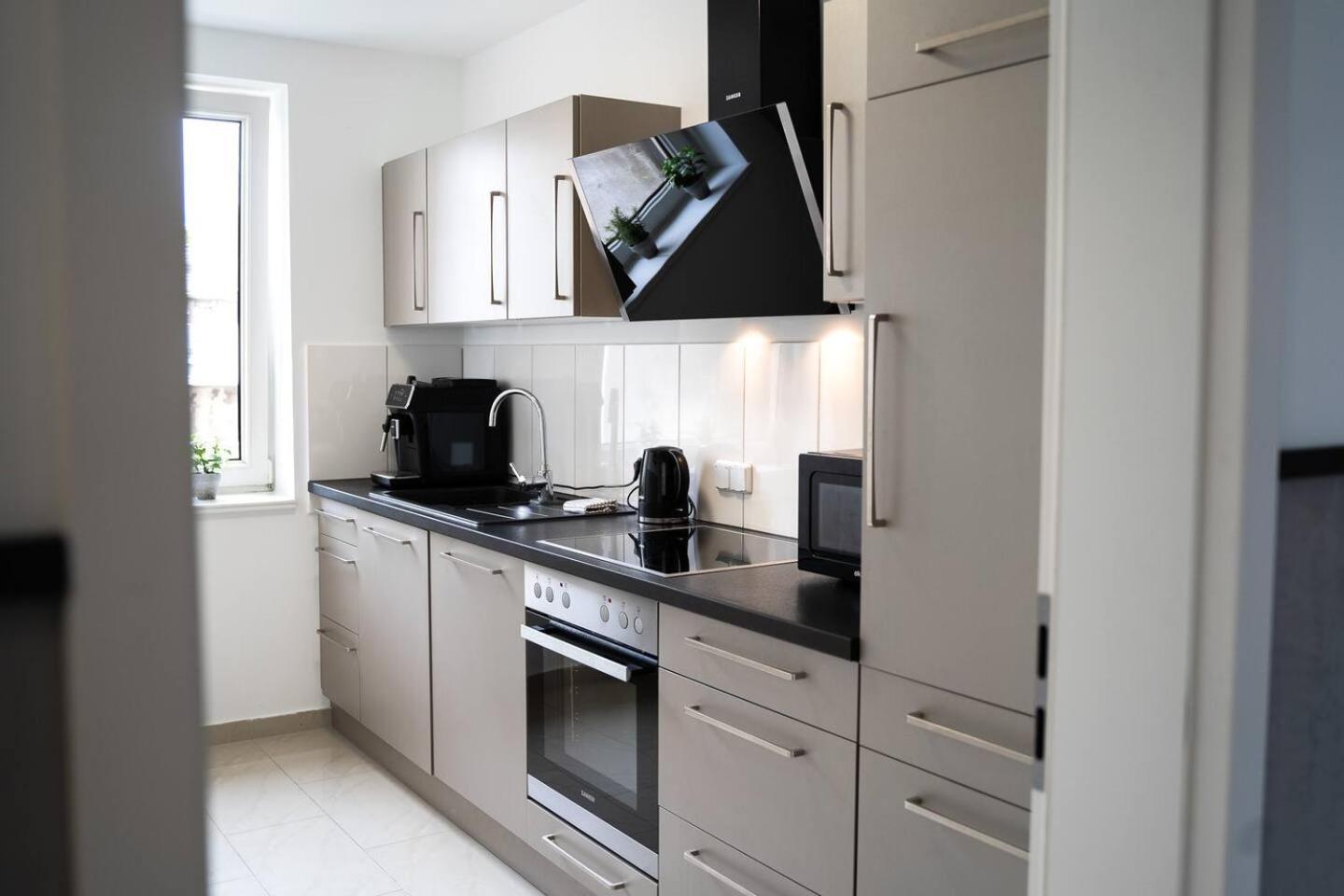 Appartement Junik Im Stadtzentrum